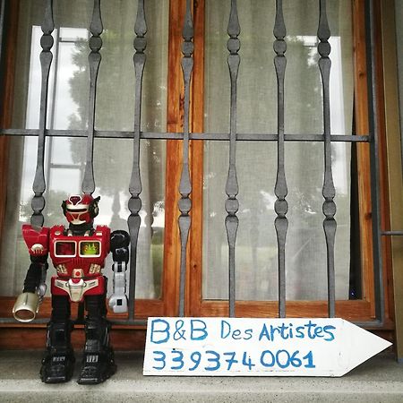 B&B Des Artistes Borzano Luaran gambar